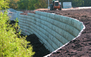 Hybrid Retaining Wall : Fuller's Landscape Company